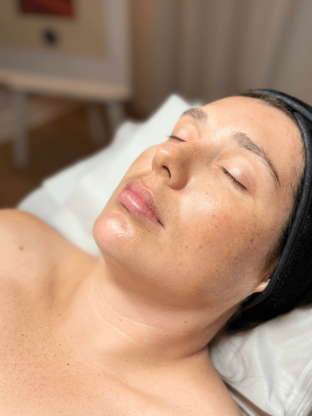 Peeling dyniowy Dermaquest to profesjonalny peeling enzymatyczny wzbogacony o kwasy oraz ekstrakt z dyni bogaty w witaminy, minerały i antyoksydanty.