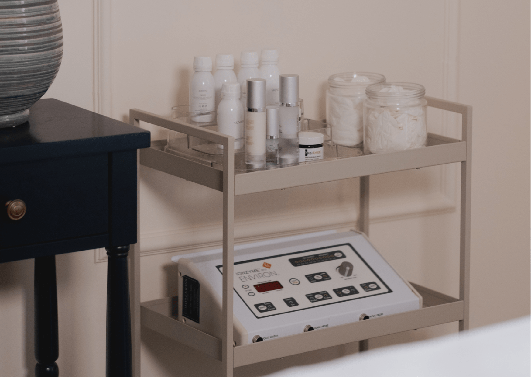 Oxygen Facial DermaOXY podczas zabiegu dotleniającego skórę