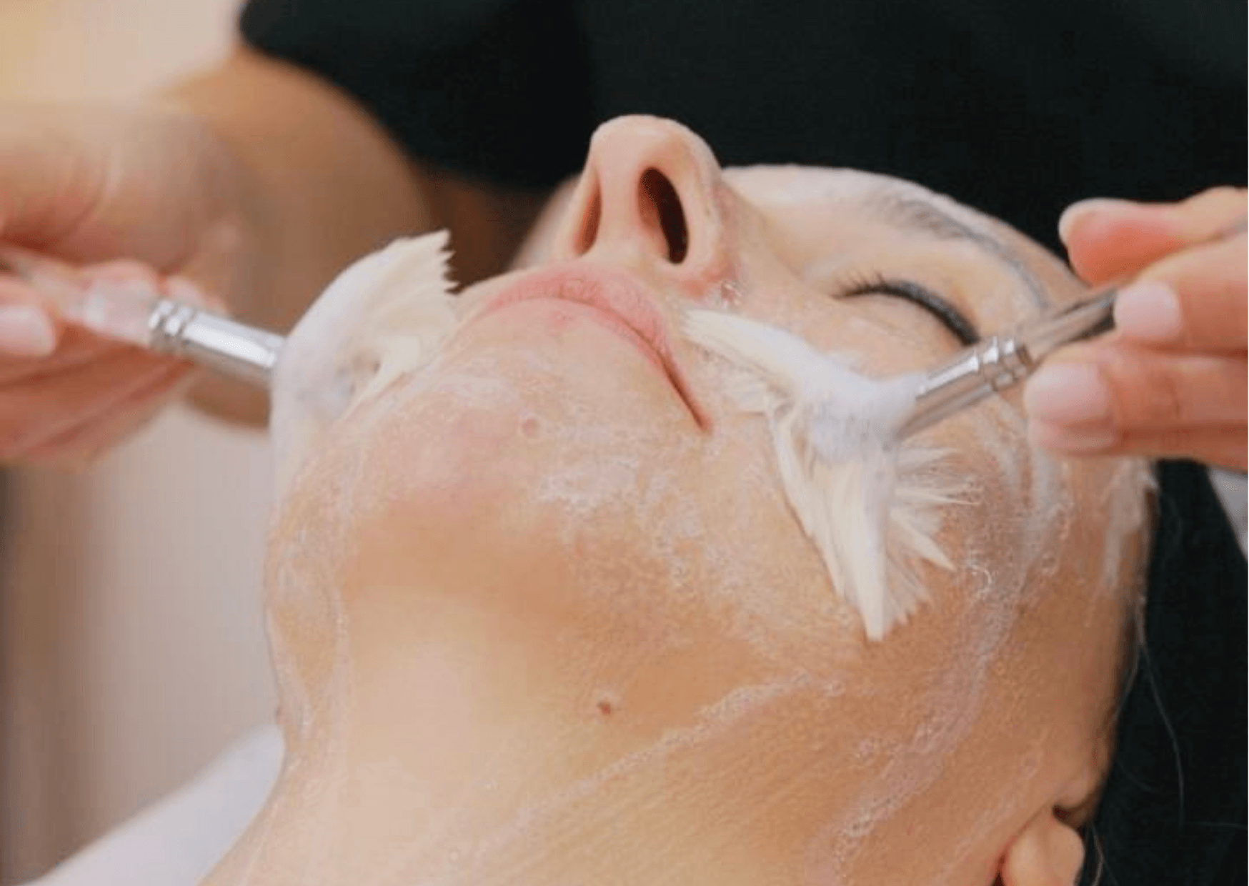 Mango Lift Collagen Therapy DermaQuest wykonywany na twarz