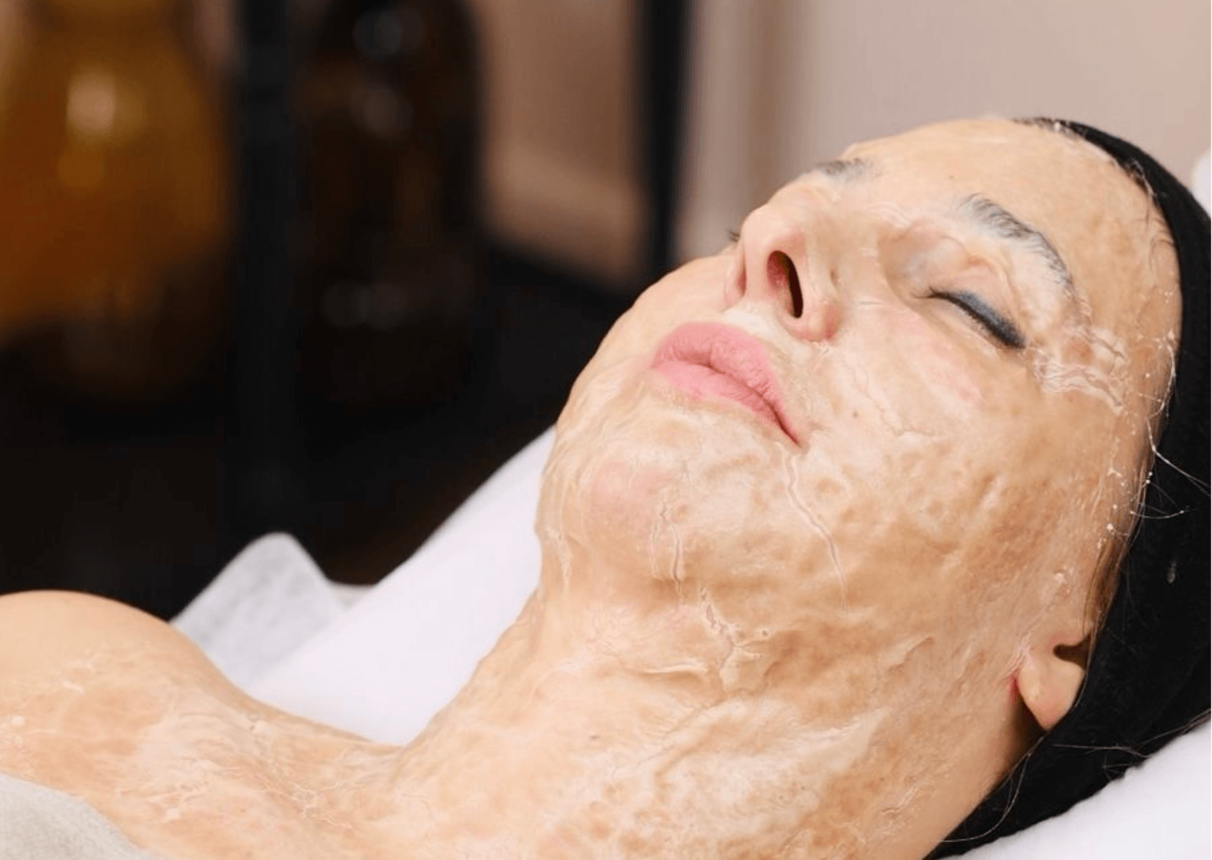 Rytuał Stem Cell 3D DermaQuest wykonywany na twarz